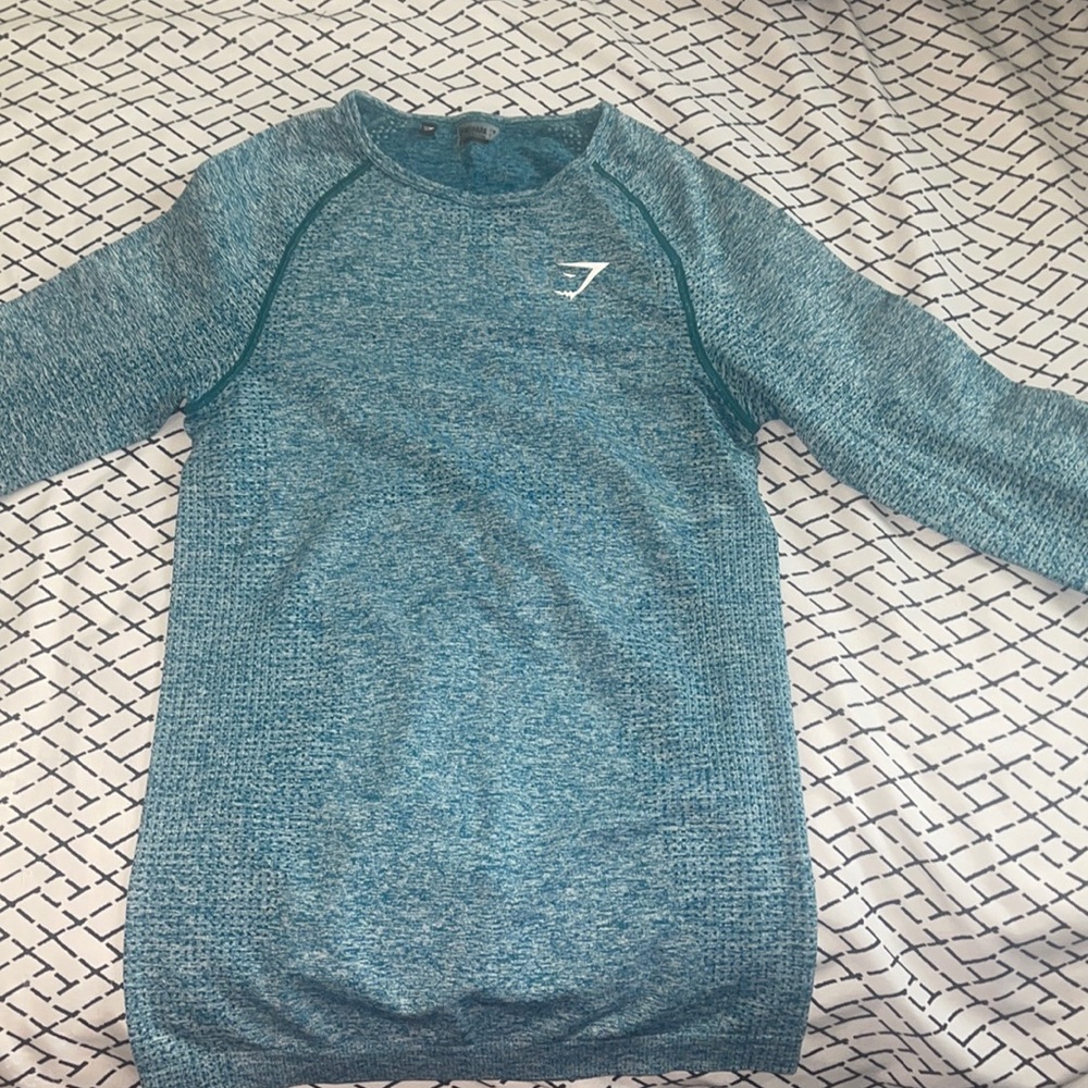 Gym shark long sleeve shirt
